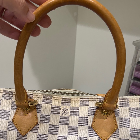 Authentic Louis Vuitton Top Handle tote - Picture 5 of 9